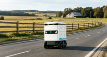Load image into Gallery viewer, Speedybot Max multi-cabin delivery robot — Success Cases
